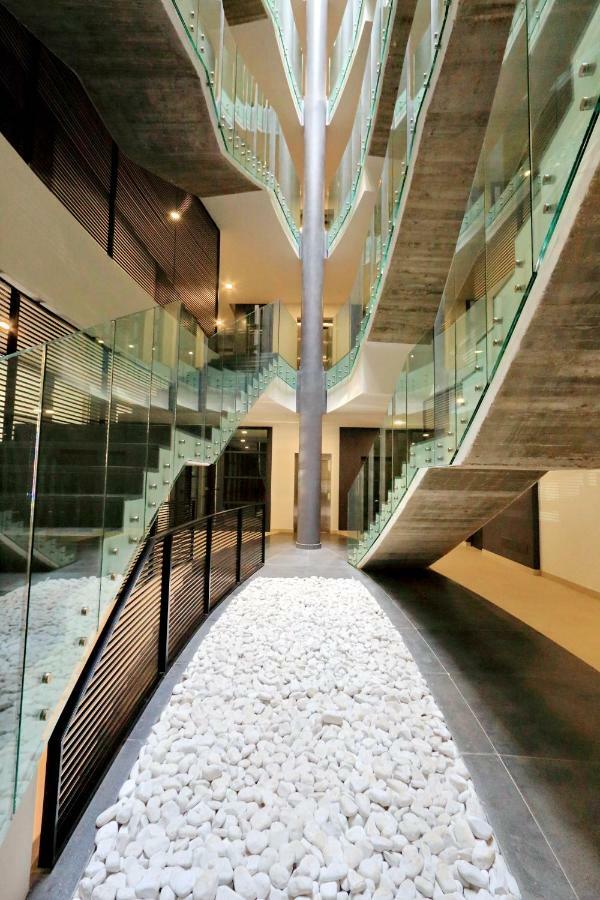 Green Terraced Apartment. 3 Stops From Colosseum Buitenkant foto